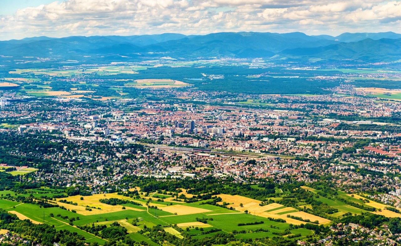 2_Shutterstock_Cities_mulhouse-city-header